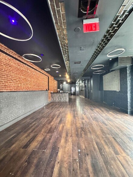 More Photos Of 4221 Broadway, Astoria Apartments For Lease