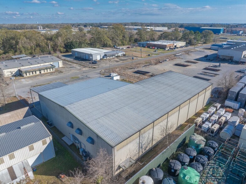 More Photos Of 1016 N Cruse Ave, Broussard Warehouse For Sale