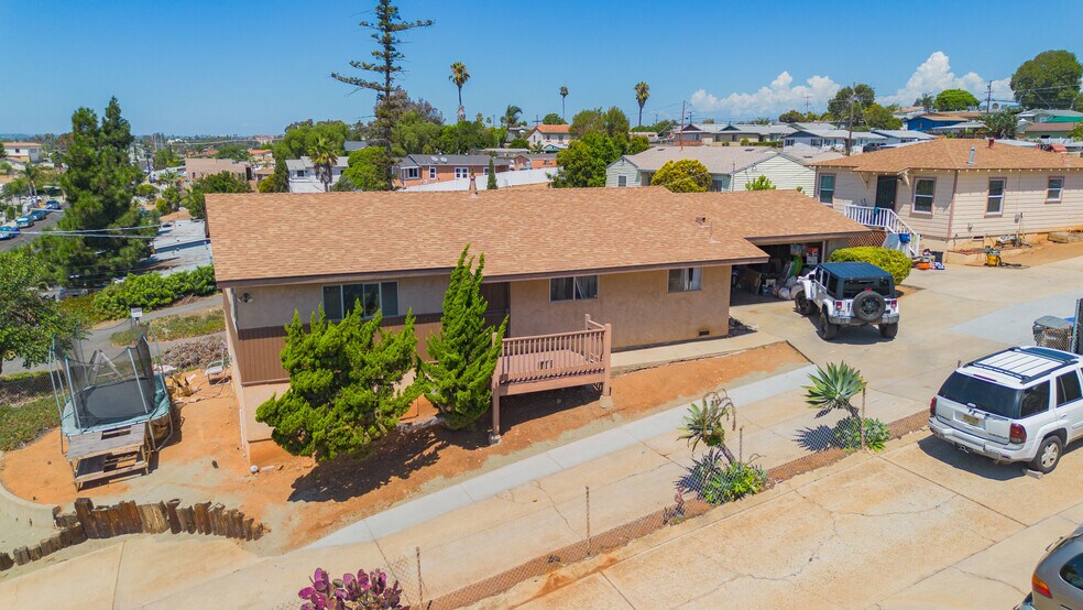More Photos Of 2245 S Lanoitan Ave, National City Apartments For Sale