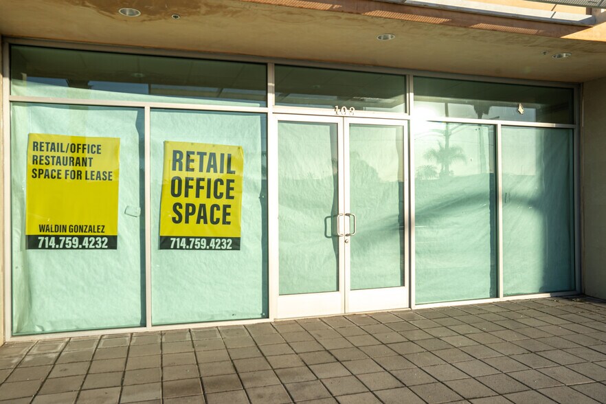 More Photos Of 1598 Long Beach Blvd, Long Beach Storefront Retail Office For Sale