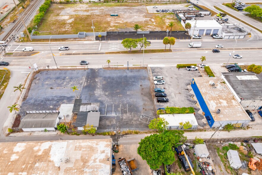 More Photos Of , Fort Lauderdale General Retail For Sale