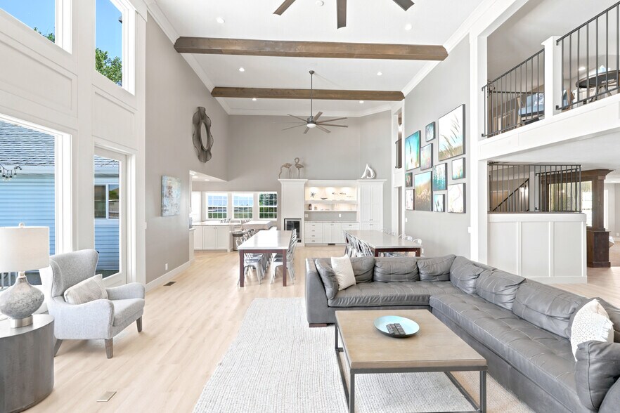 More Photos Of 40 Christa Circle cir, Garden City Specialty For Sale