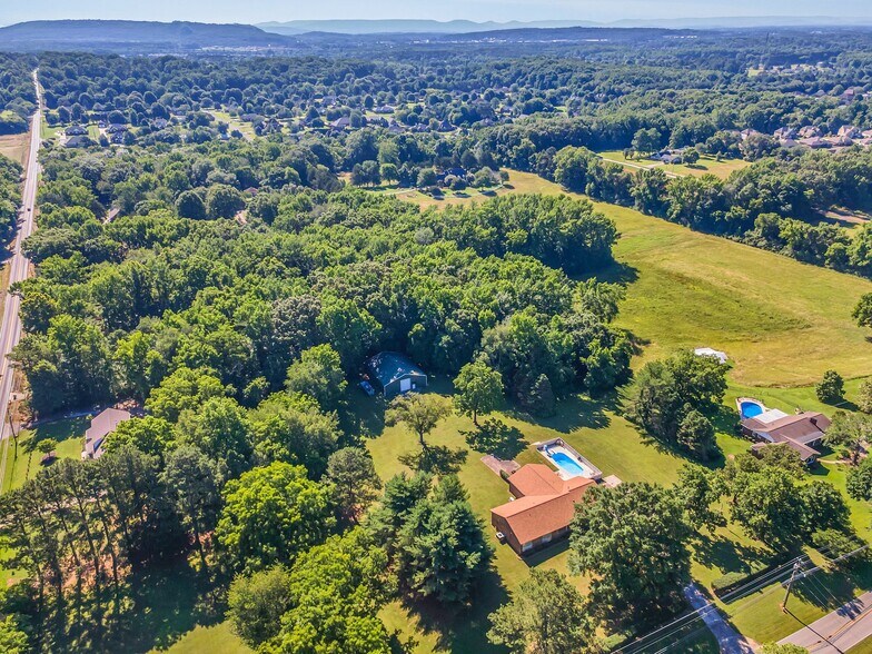 More Photos Of 1495 Jeff Rd NW, Huntsville Specialty For Sale