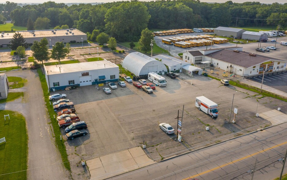 Primary Photo Of 1140 N Main St, Urbana Auto Dealership For Sale