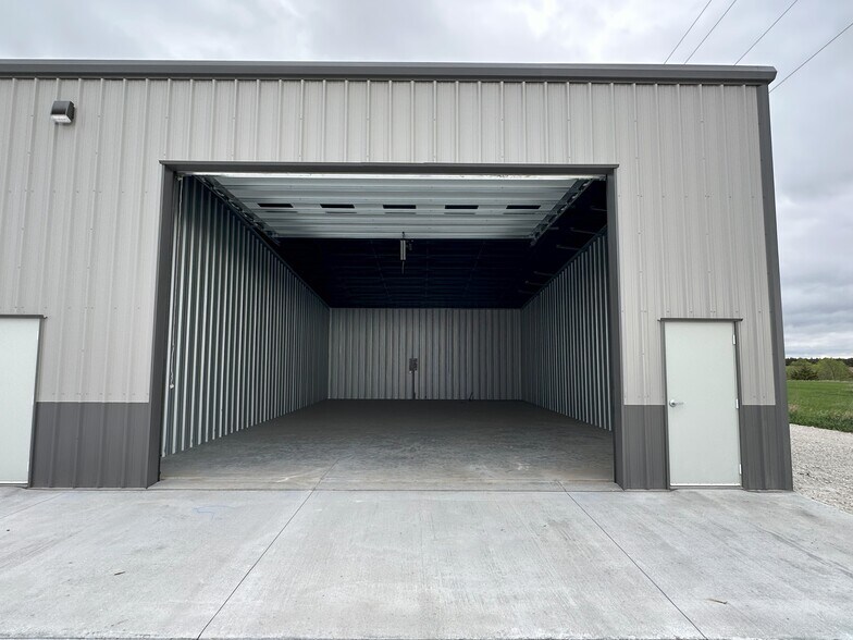 More Photos Of 3406 Utecht Ave, Hastings Warehouse For Sale