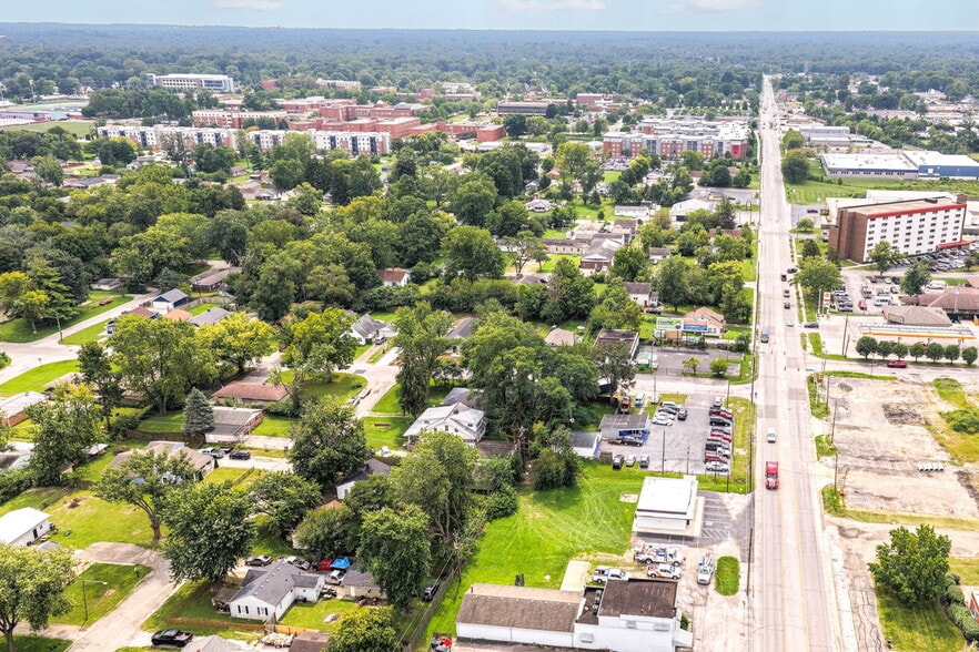 More Photos Of 3455 Shelby St, Indianapolis Office For Sale