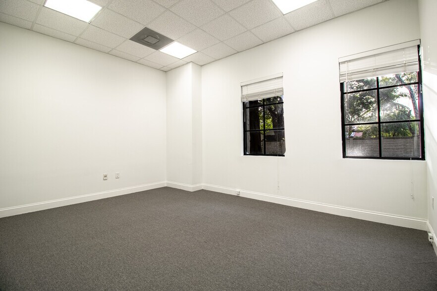 More Photos Of 7301 Wiles Rd, Coral Springs Medical For Sale