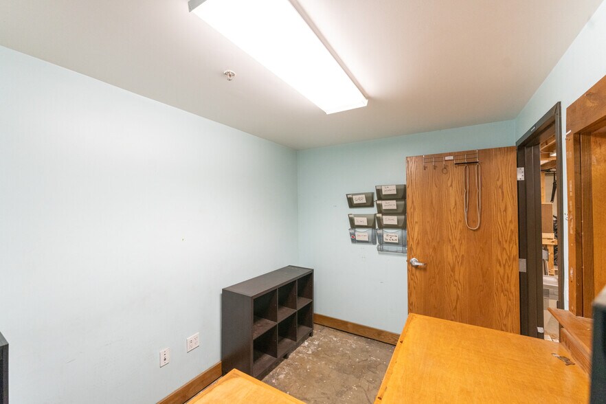 More Photos Of 3845 Northern Pike, Monroeville Freestanding For Lease