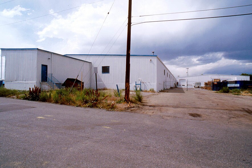 More Photos Of 4900-4990 Acoma St, Denver Warehouse For Lease