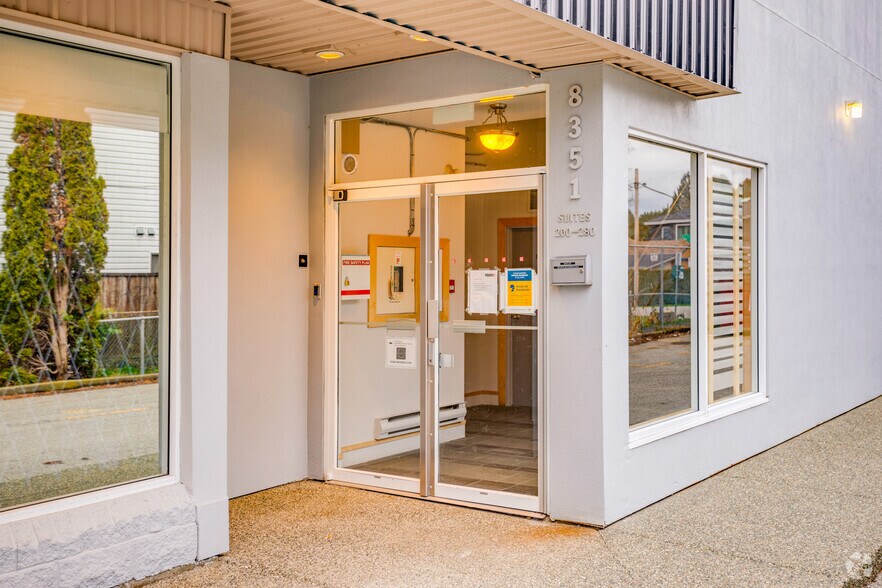 More Photos Of 8351 Alexandra Rd, Richmond General Retail For Lease