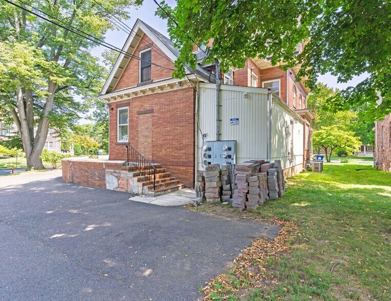 More Photos Of 849 W State St, Trenton Office Residential For Sale