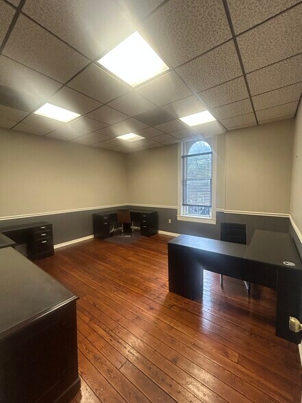 More Photos Of 300 N Franklin St, Tampa Office For Lease