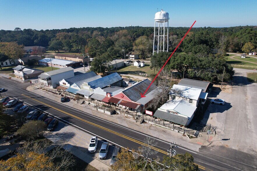 More Photos Of FM 1514, Coldspring Storefront Retail Office For Sale