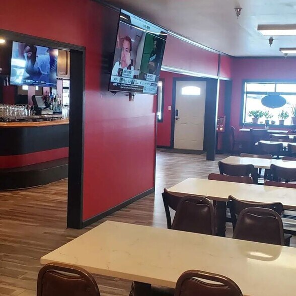 More Photos Of 2588 Highway 158, June Lake Storefront For Sale