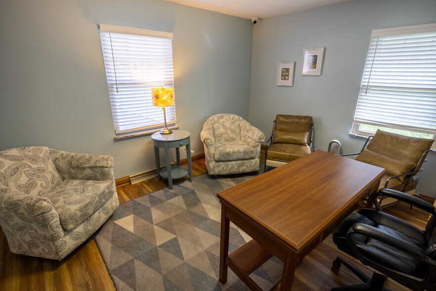 More Photos Of 10 Dun Rd, Chillicothe Office For Sale