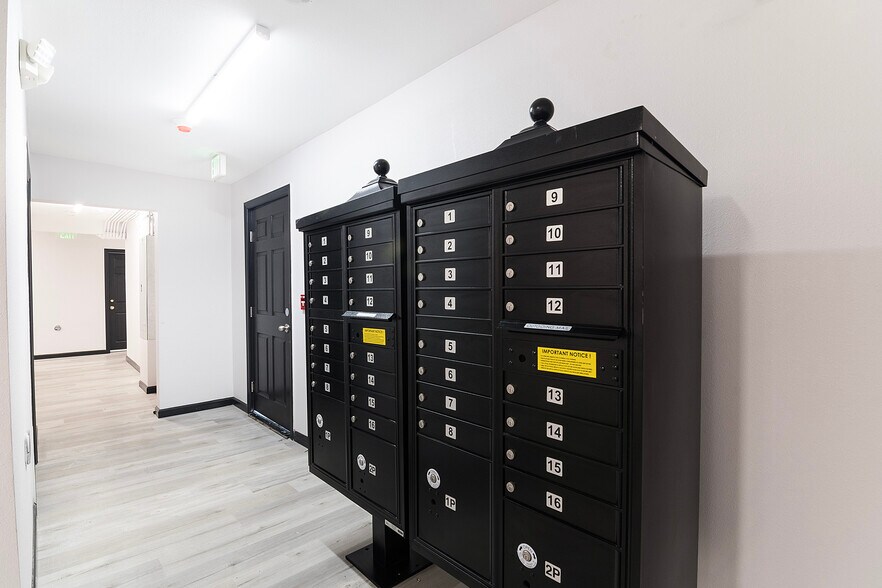 More Photos Of 1864 Cordova St, Los Angeles Apartments For Sale