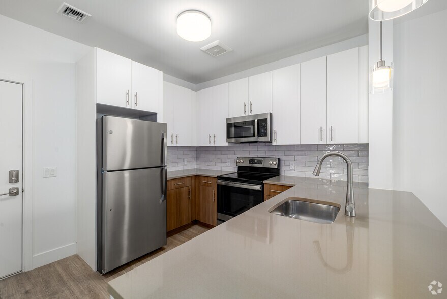 More Photos Of 1 N Main St, Port Chester Apartments For Lease