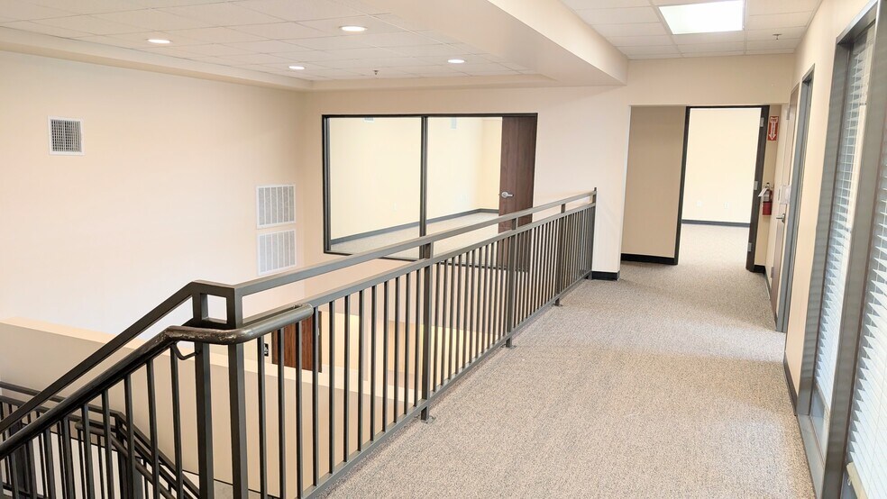 More Photos Of 27316 Spectrum Way, The Woodlands Office For Lease