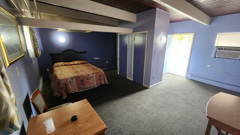 More Photos Of 22400 Plymouth Rd, Detroit Hotel For Sale