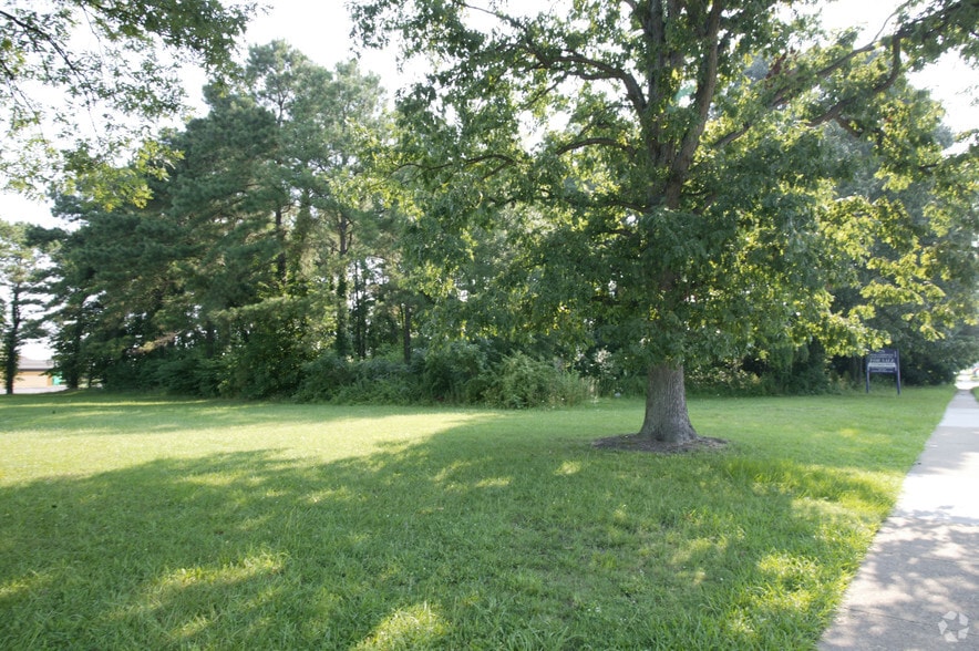 More Photos Of Poplar Hall Dr, Norfolk Land For Sale