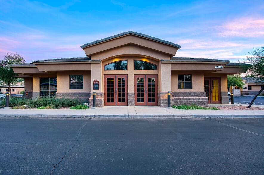 More Photos Of 8438 E Shea Blvd, Scottsdale Medical For Sale