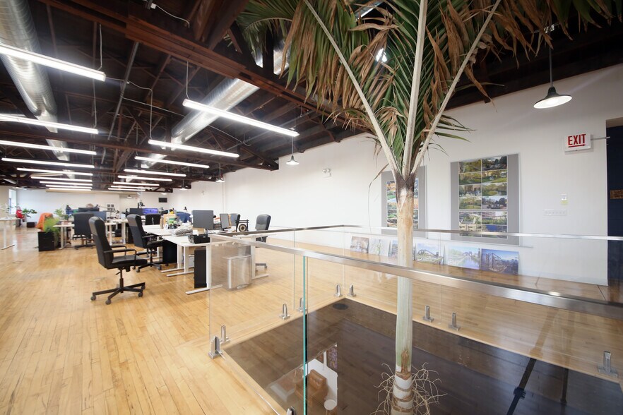 More Photos Of 4127 S State St, Chicago Manufacturing For Sale