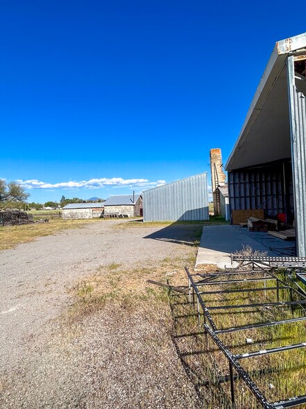 More Photos Of 451 N 11th St, Montague Warehouse For Sale