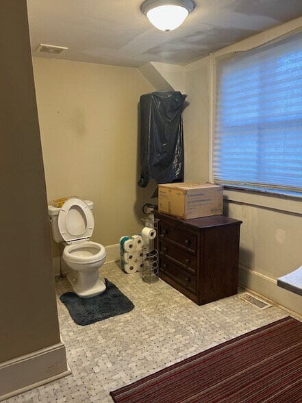 More Photos Of 320 Oakland Ave, Rock Hill Office For Sale