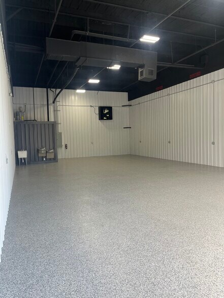 More Photos Of 1545 Main St, Atlantic Beach Unknown For Lease