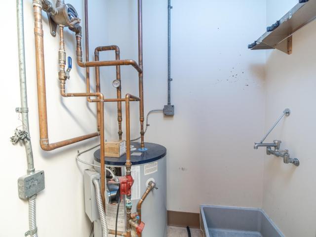 More Photos Of 10 Timberview Ln, Russell Medical For Sale