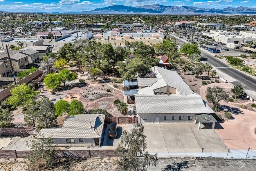 More Photos Of 2675 Westwind Rd, Las Vegas Specialty For Sale