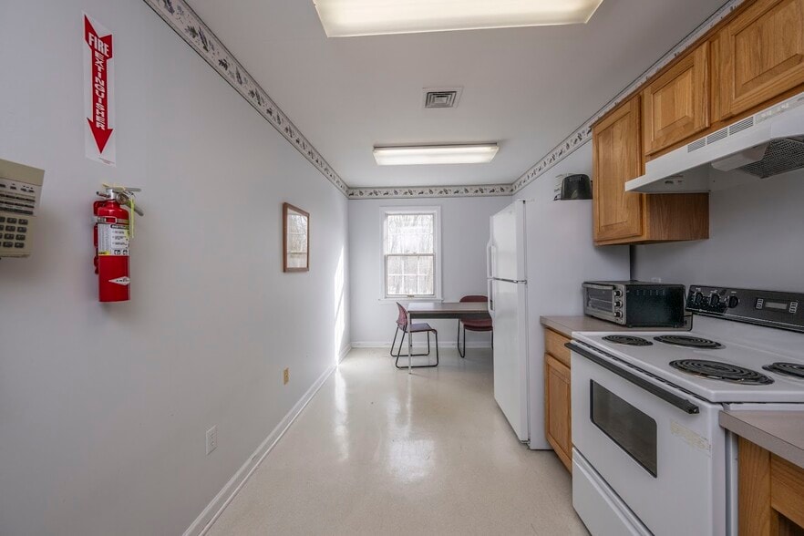 More Photos Of 11 Woodland Rd, Madison Medical For Sale