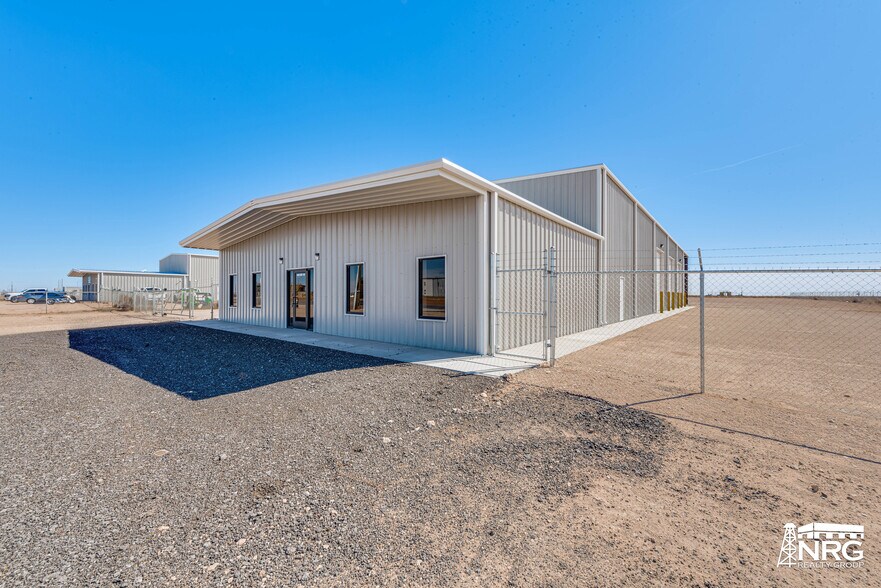 More Photos Of 2408 E County Road 130, Midland Warehouse For Sale