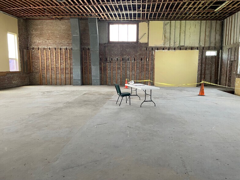 More Photos Of 2400 Delachaise St, New Orleans Specialty For Sale