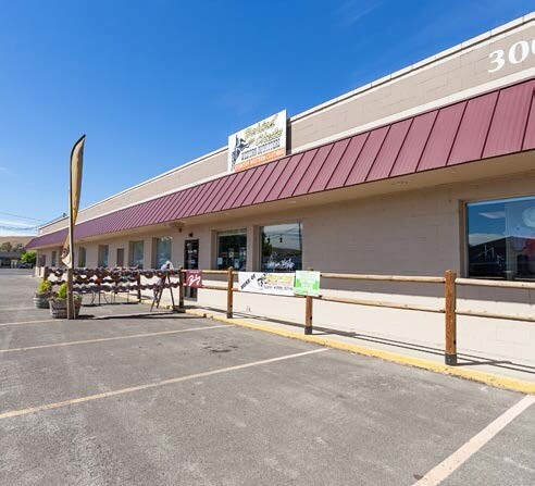 More Photos Of 3008 Main St, Union Gap Warehouse For Sale