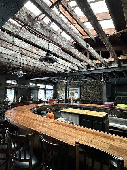 More Photos Of 4266 Main St, Philadelphia Restaurant For Lease