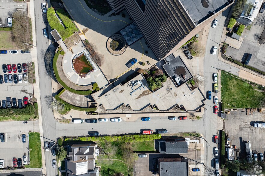 More Photos Of 1301 Grandview Ave, Pittsburgh Office For Lease