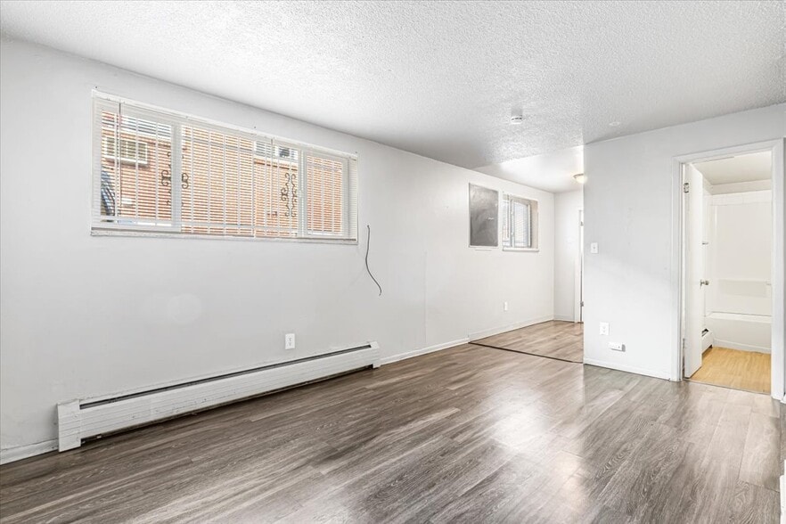 More Photos Of 1588 Macon St, Aurora Apartments For Sale