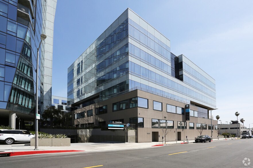 More Photos Of 1500 N El Centro Ave, Los Angeles Office Residential For Lease