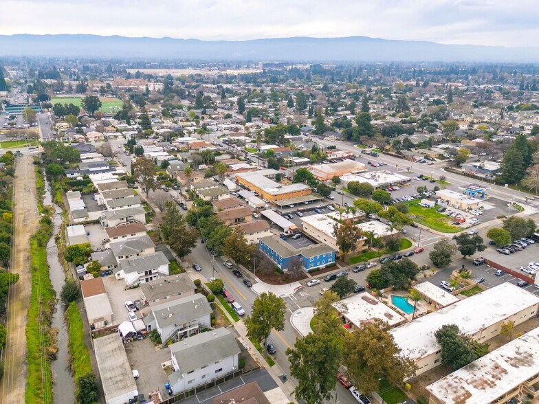 More Photos Of 675 Johanna Ave, Sunnyvale Apartments For Sale