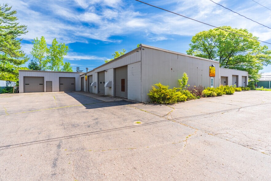 Primary Photo Of 459 Southgate Dr, Tomahawk Industrial For Sale