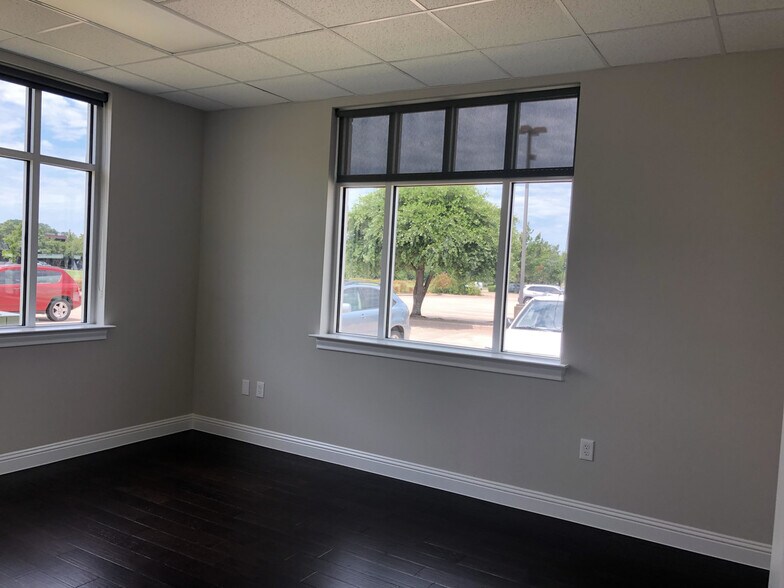 More Photos Of 333 E Bethany Dr, Allen Office For Lease