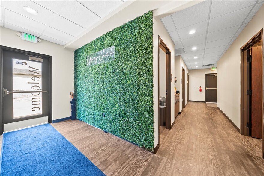 More Photos Of 106 E Princeton Dr, Princeton Storefront Retail Office For Sale