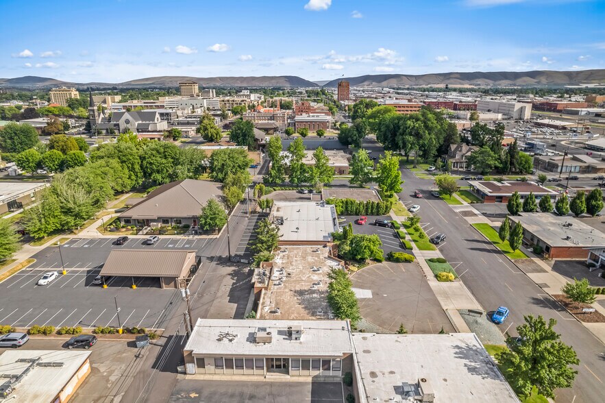 More Photos Of 411-413 N 2nd St, Yakima Office For Sale