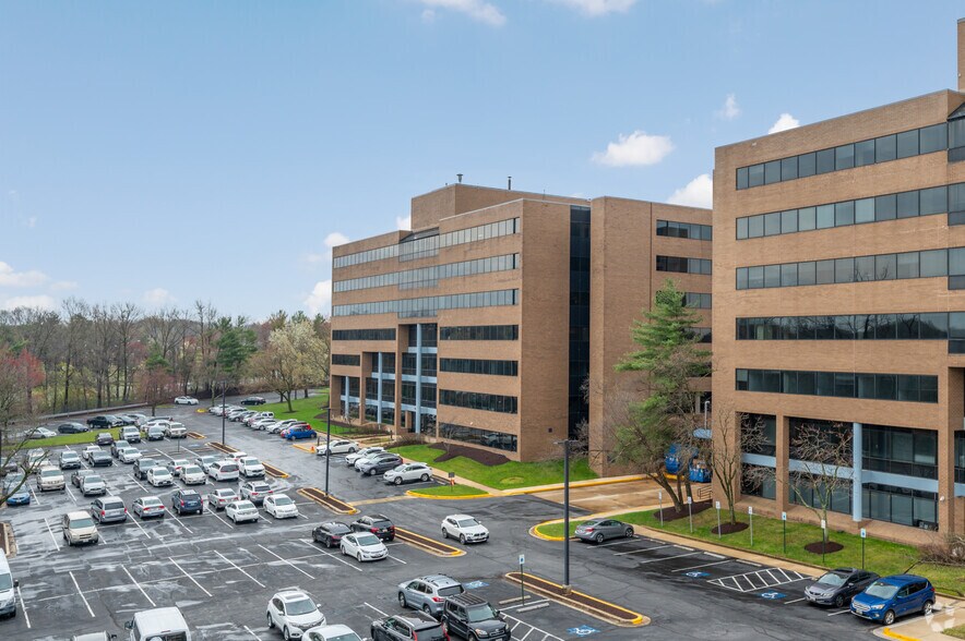 More Photos Of 7833 Walker Dr, Greenbelt Office For Lease