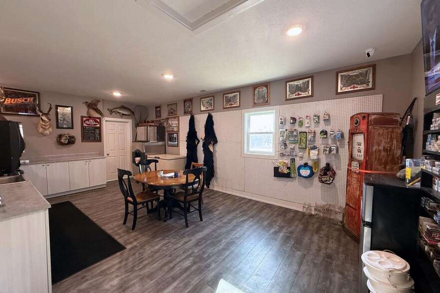 More Photos Of 220 N 13th Ave, Burwell Convenience Store For Sale