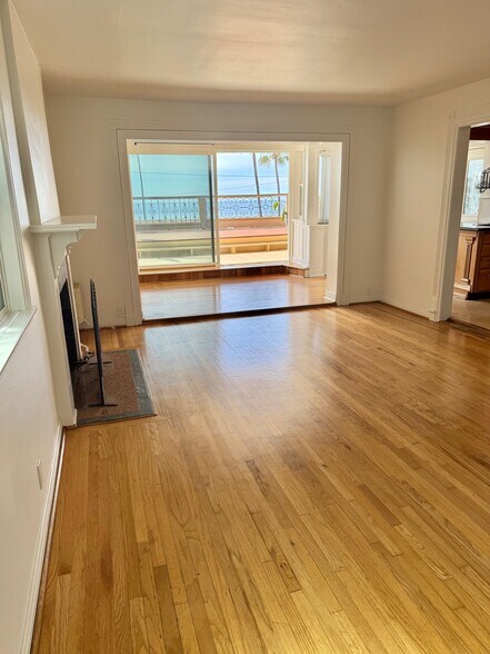 More Photos Of 653 Ramona Ave - Office/Live-Work, Laguna Beach Office For Lease