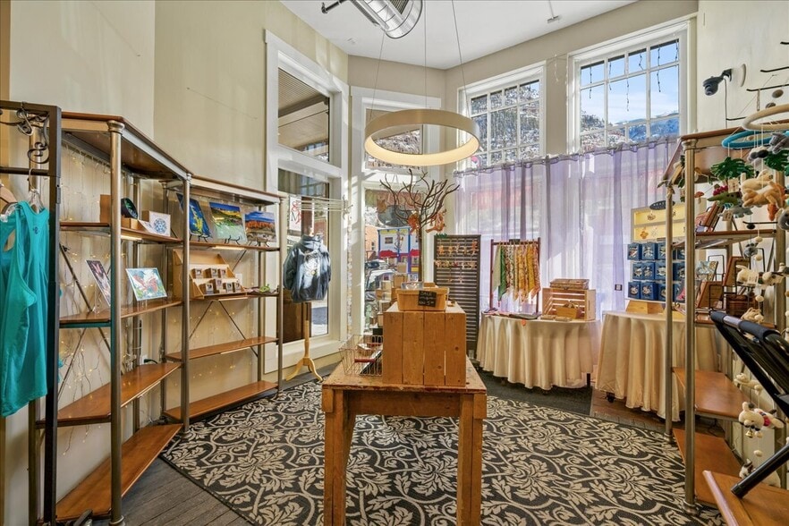 More Photos Of 700-720 Main St, Ouray Storefront For Sale