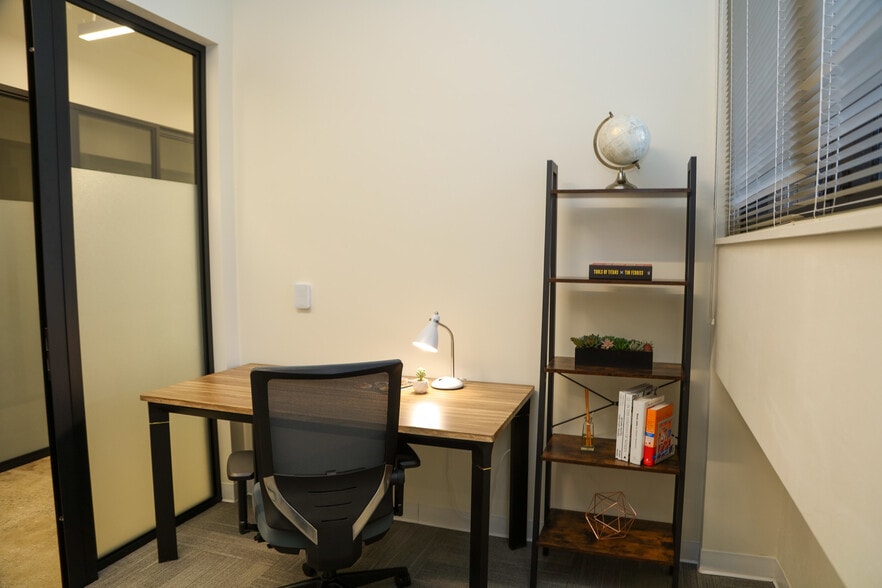 More Photos Of 6200 Village Pky, Dublin Office For Lease