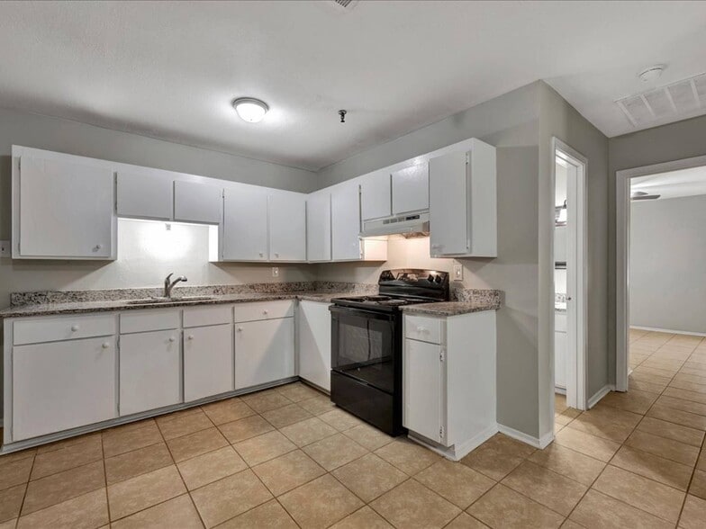 More Photos Of 15890 N US Highway 59, Garrison Apartments For Sale